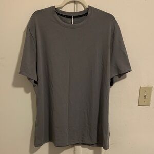 Men’s On Clouds focus tee! NWT